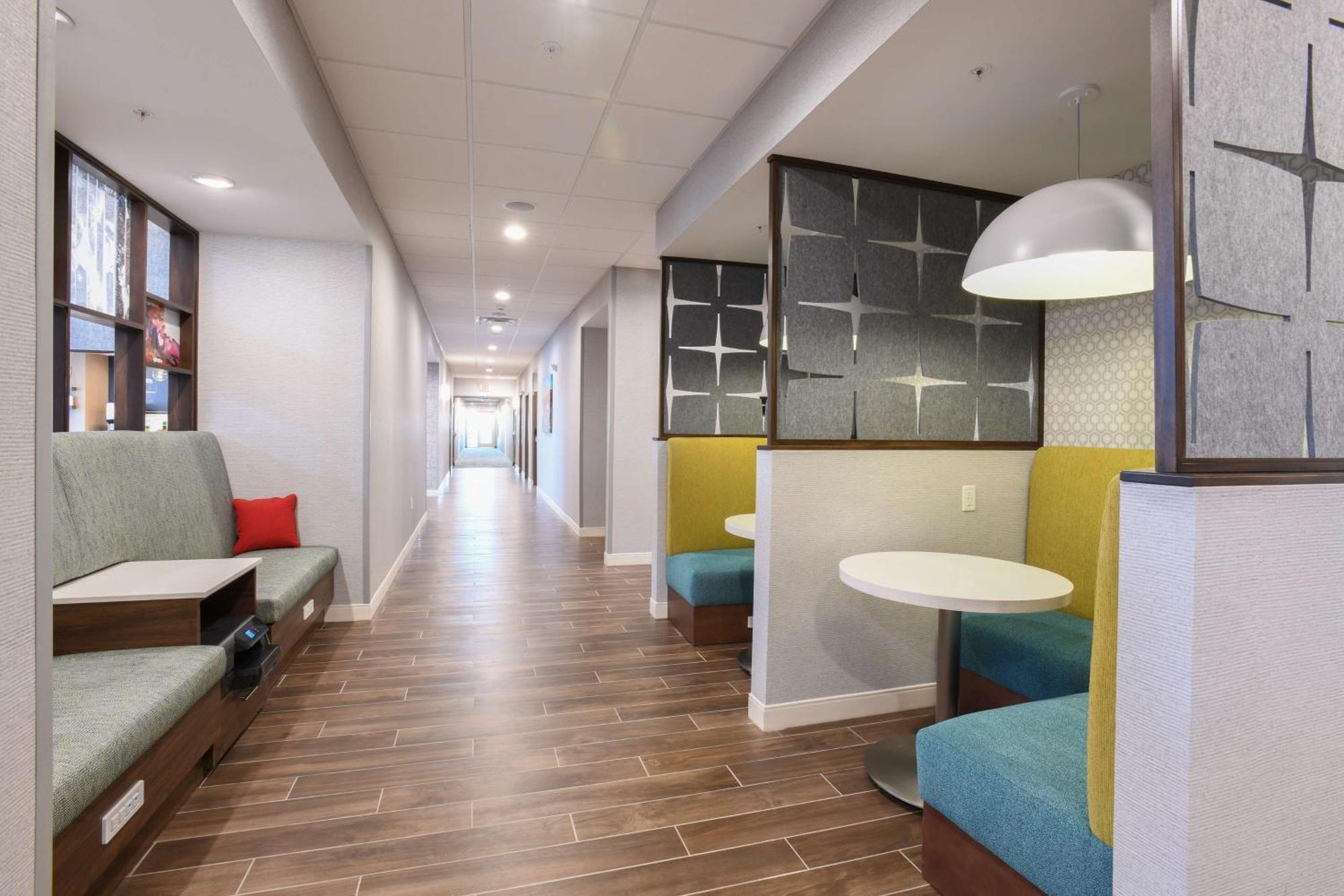 Hampton Inn & Suites Cincinnati Liberty Township West Chester Exterior foto